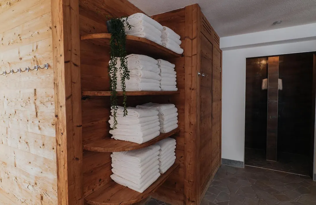 Wellnesshotel Schweizerhof-1